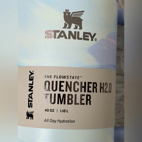 Stanley 40 oz. Quencher H2.0 FlowState Tumbler Cool Serene Brushstroke - Picture 3 of 14